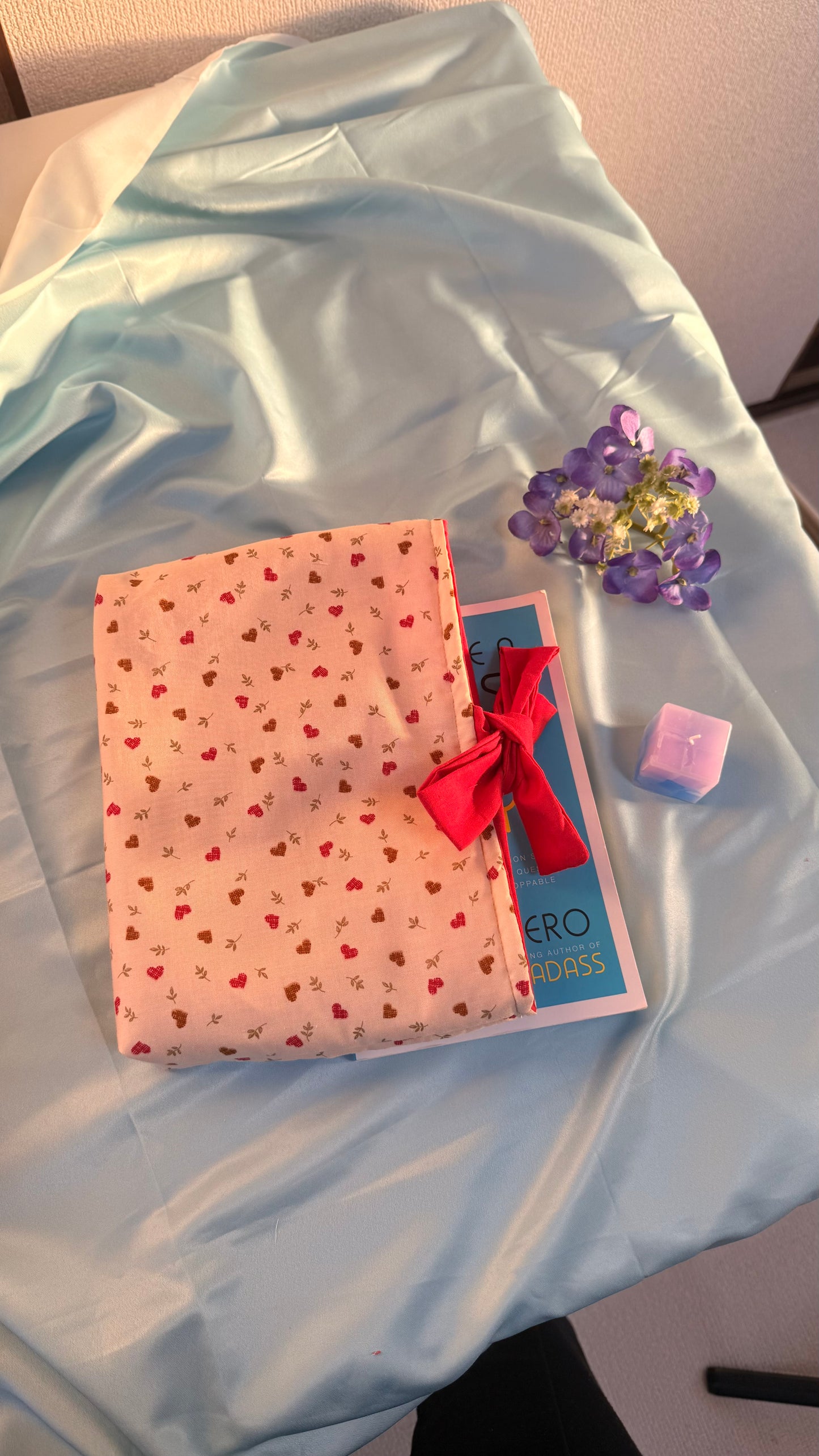 Beige Noel Booksleeve