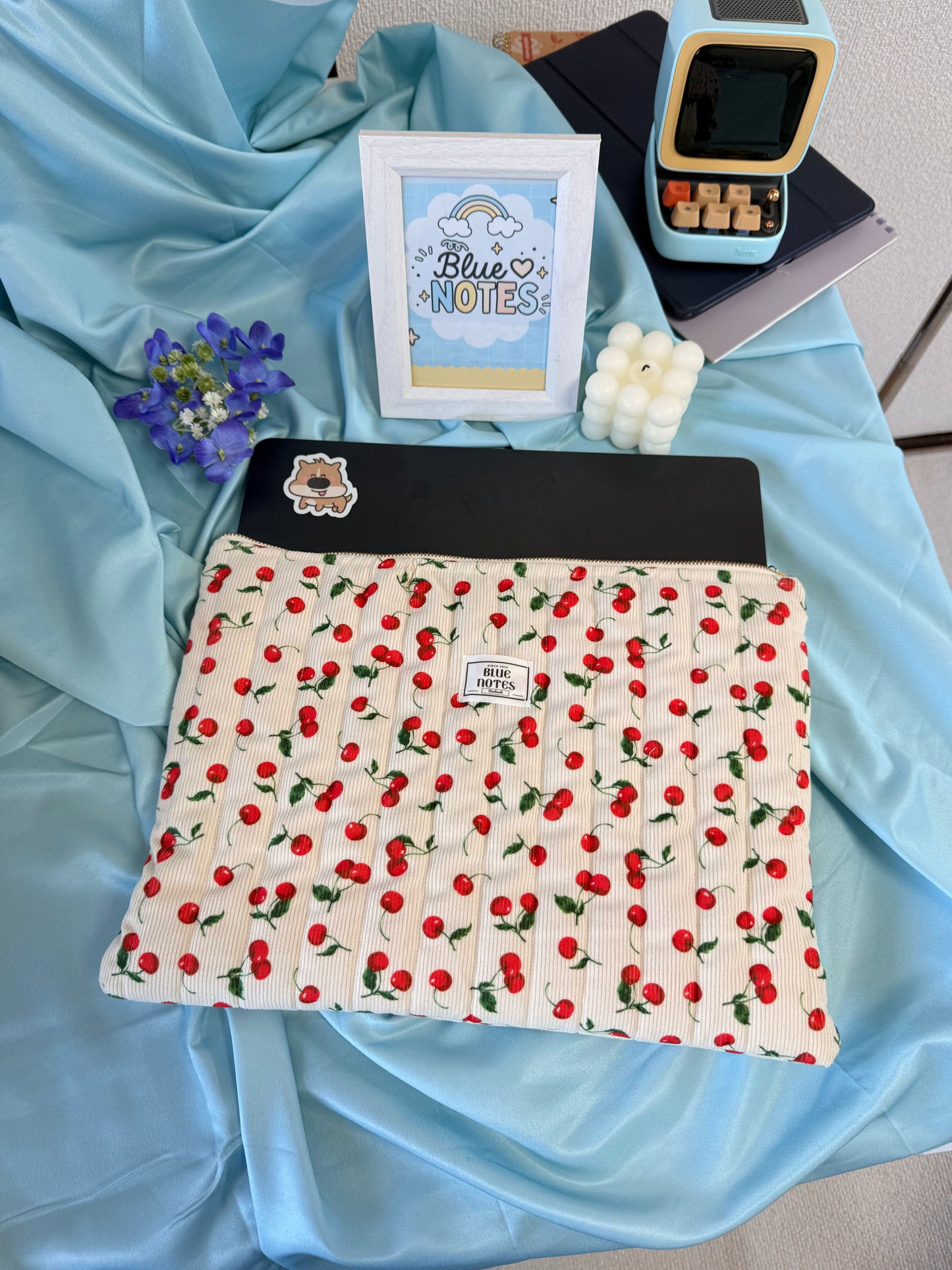 Cherry laptop sleeve
