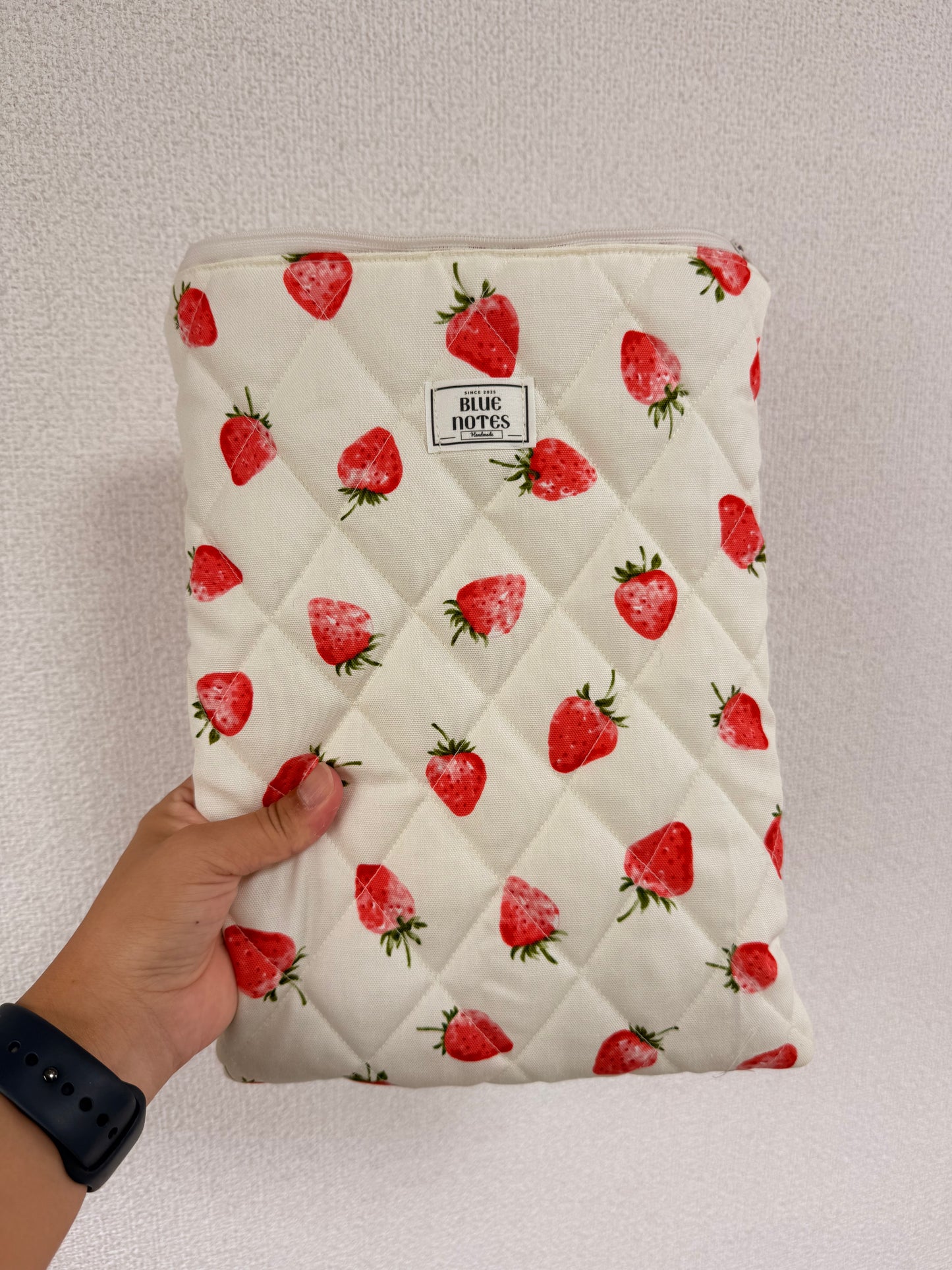 🍓 New Strawberry Booksleeves