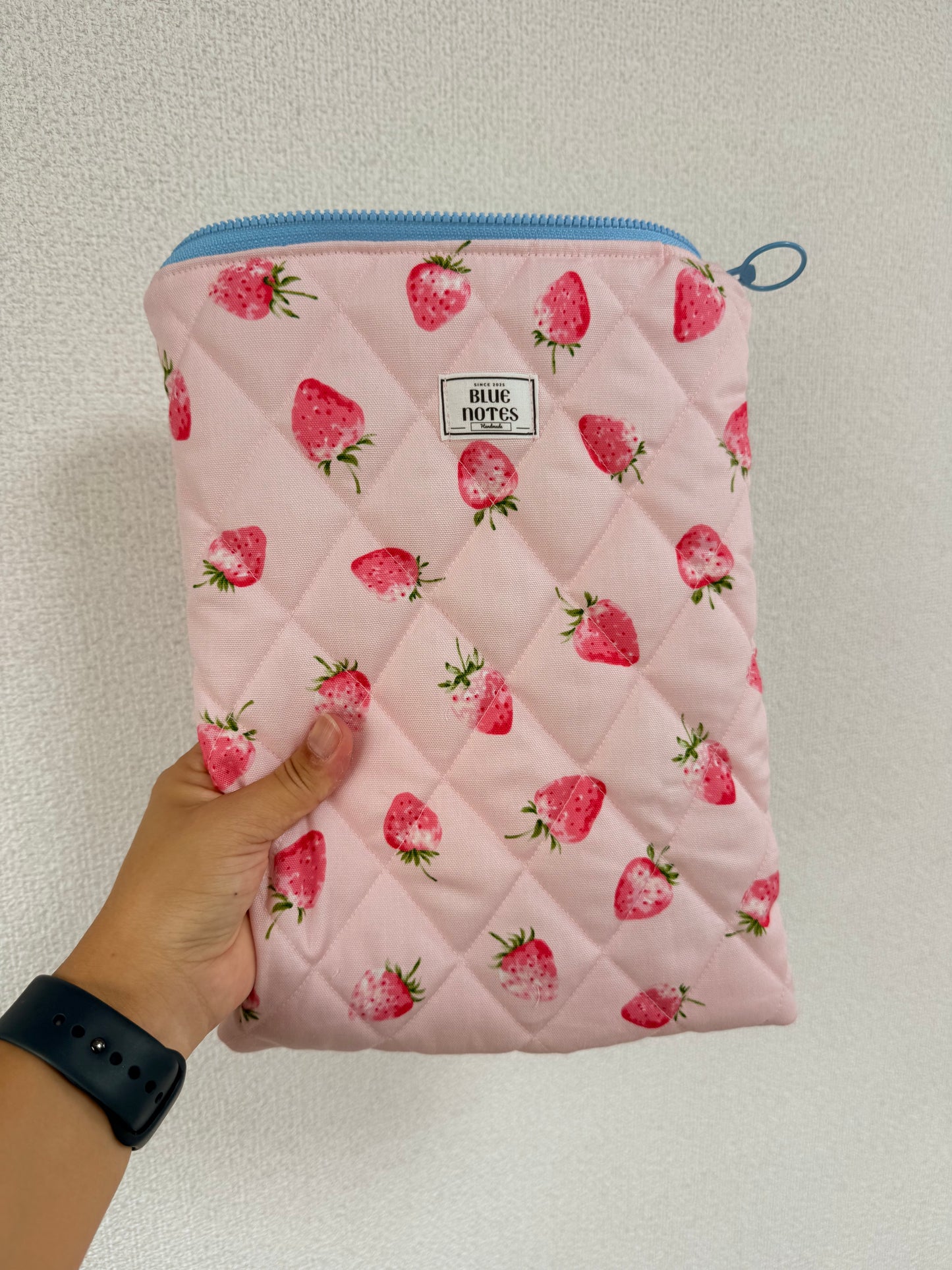 🍓 New Strawberry Booksleeves