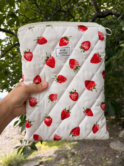 🍓 New Strawberry Booksleeves