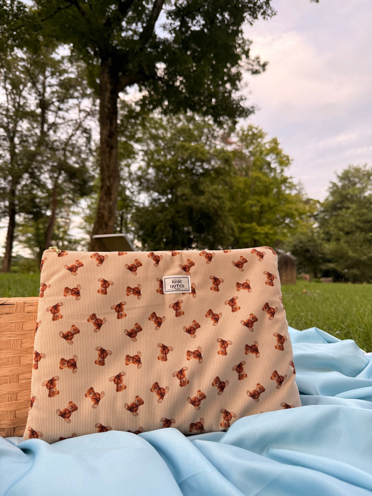 Cute bear laptop sleeve