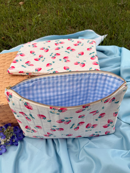 Strawberry Laptop sleeve