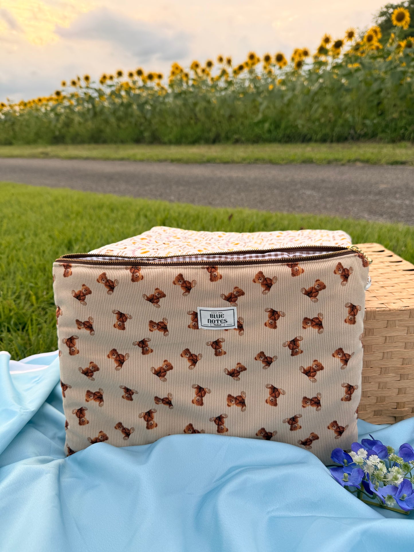 Cute bear laptop sleeve
