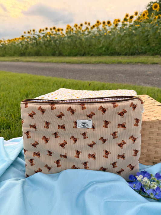 Cute bear laptop sleeve