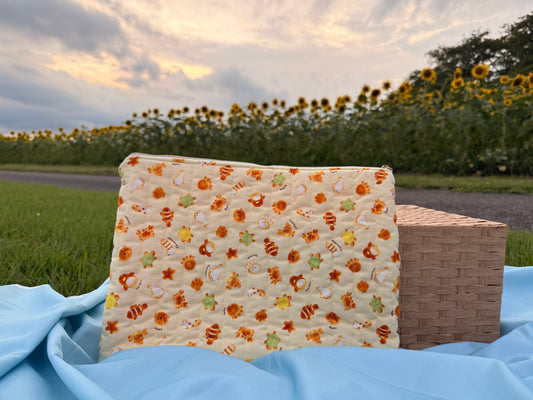 Sea animals laptop sleeve