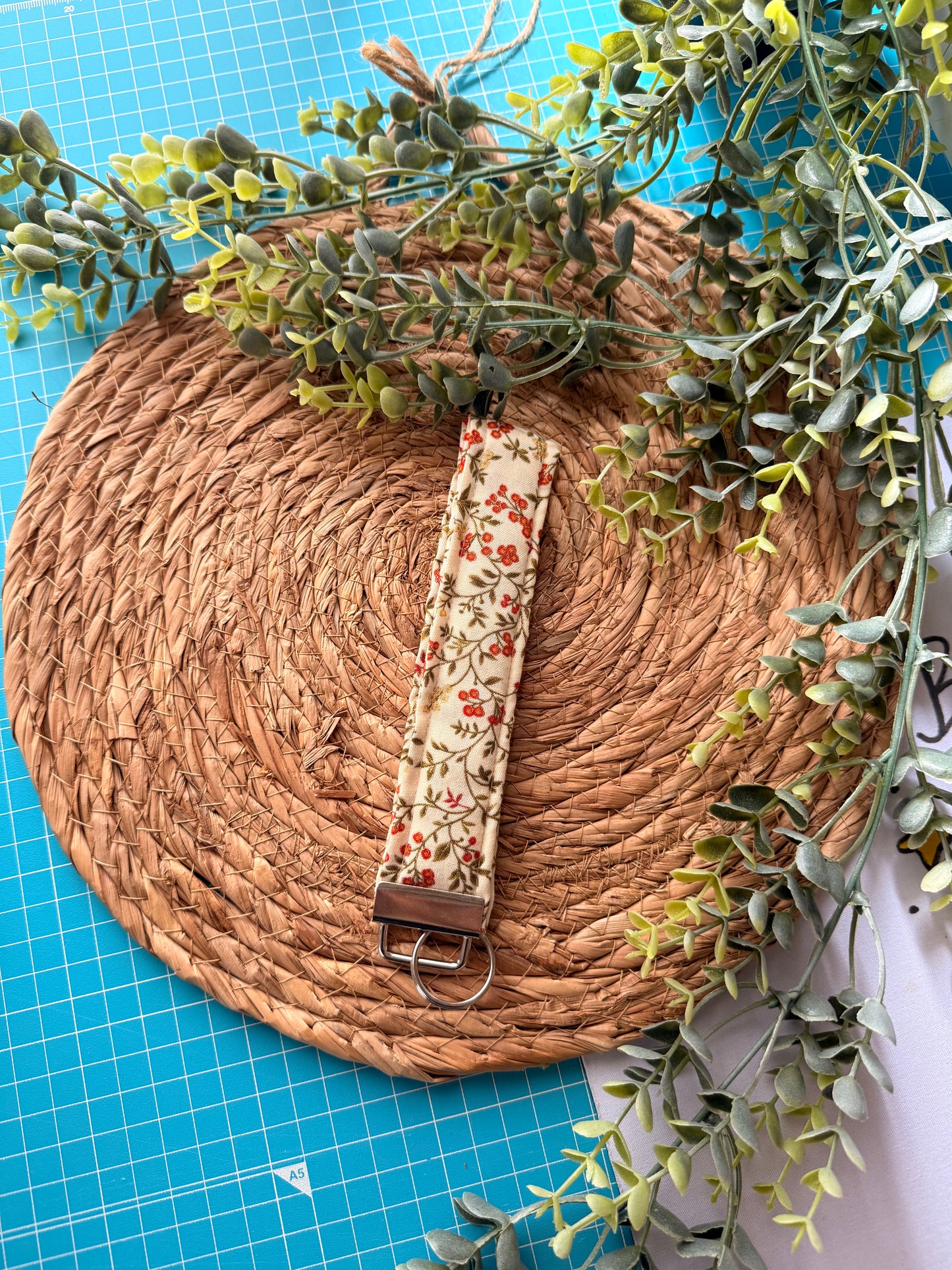 Ivy Keychain Winter Wristlet