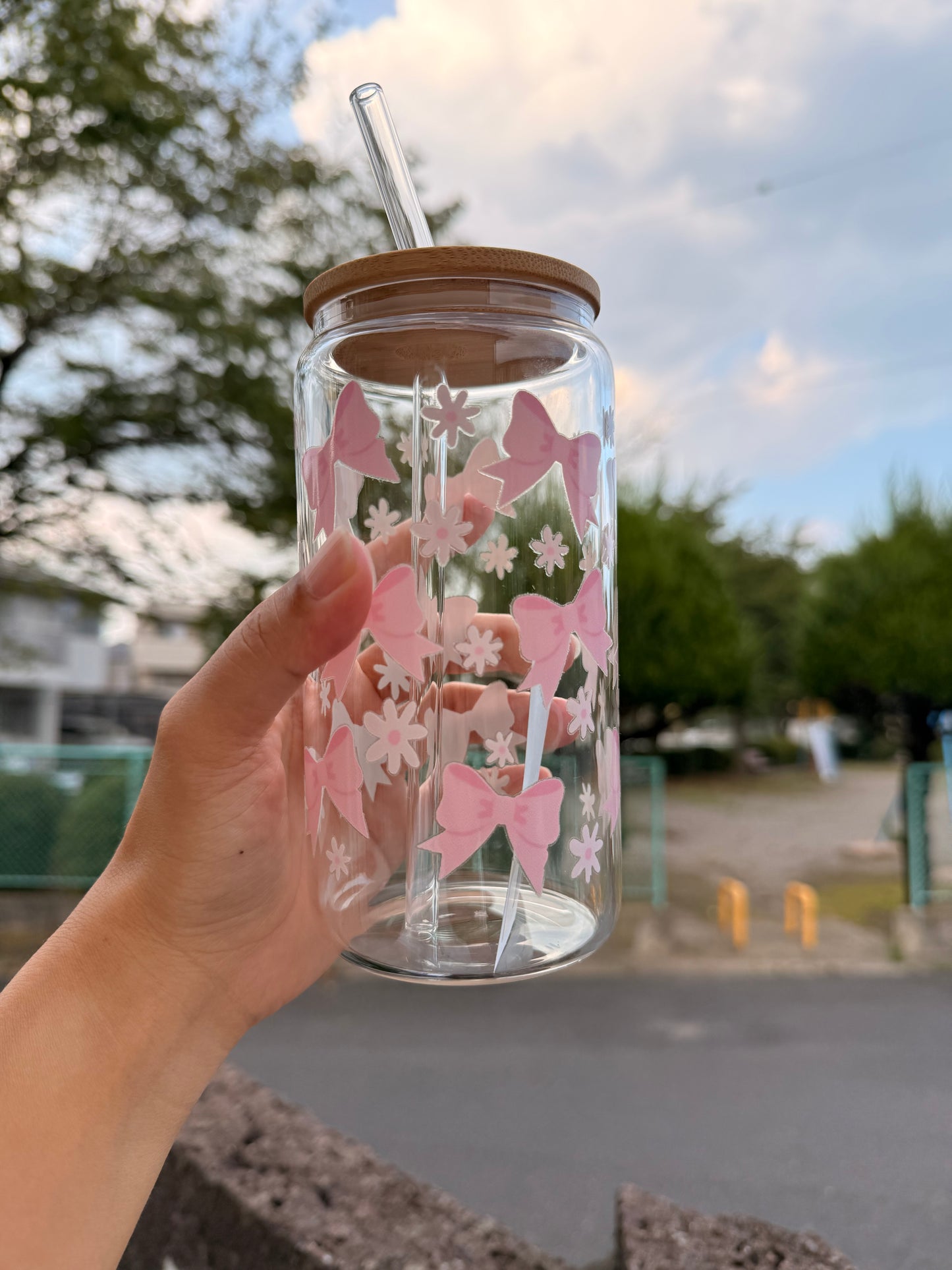 16 oz Pink ribbon floral glass cup