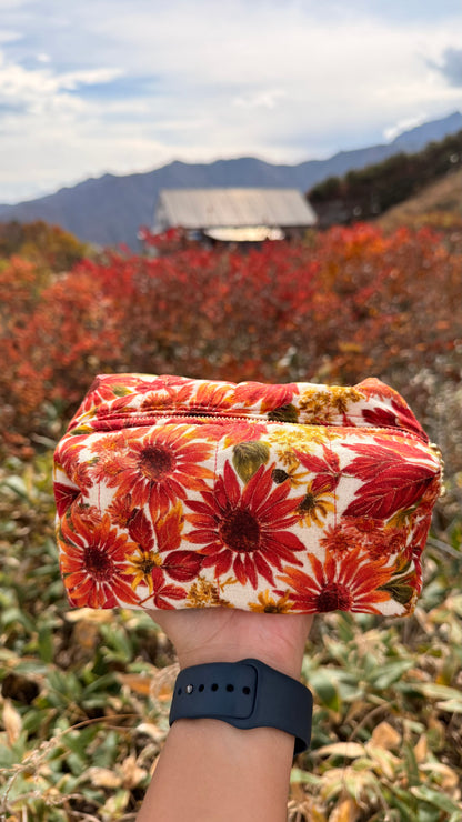 Scarlet Make up Pouch