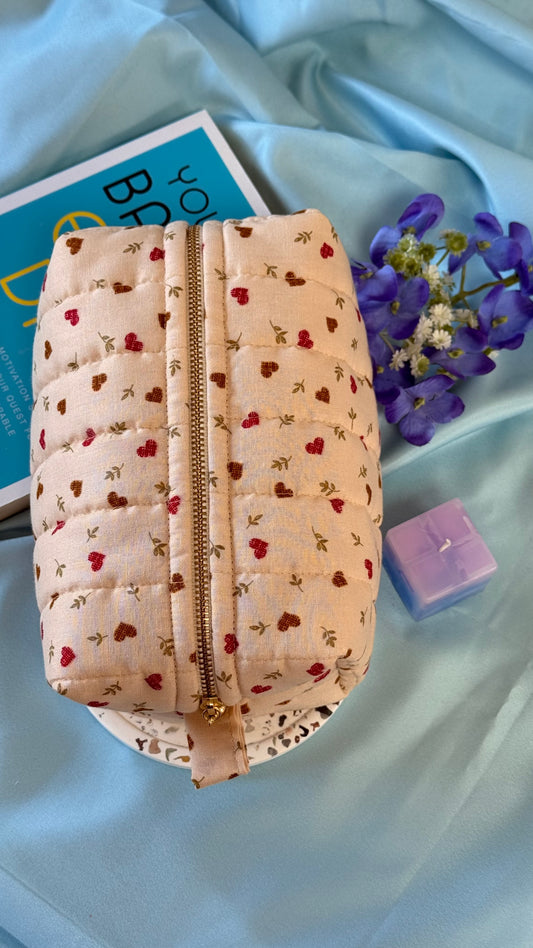 Oopsie Beige Noel make up pouch (Small)