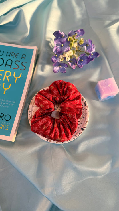 Claire Christmas scrunchie