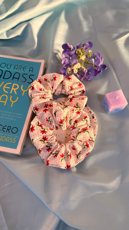 Lily Christmas scrunchie