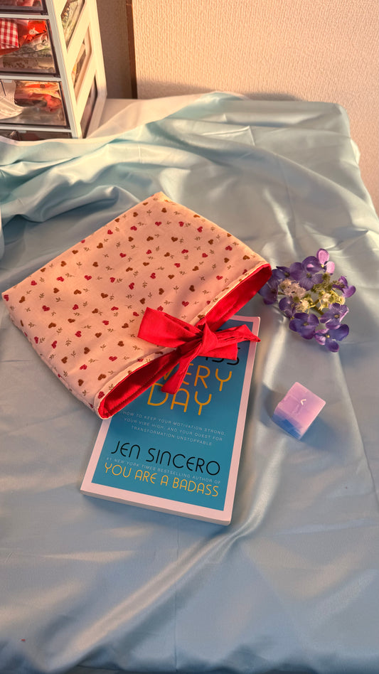 Beige Noel Booksleeve