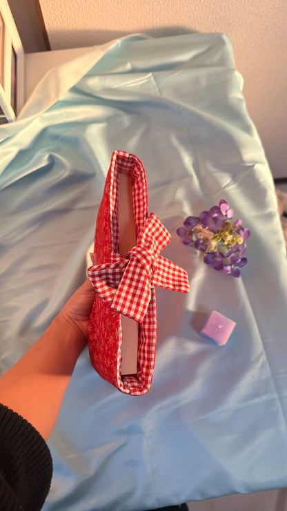 Claire Christmas Booksleeve