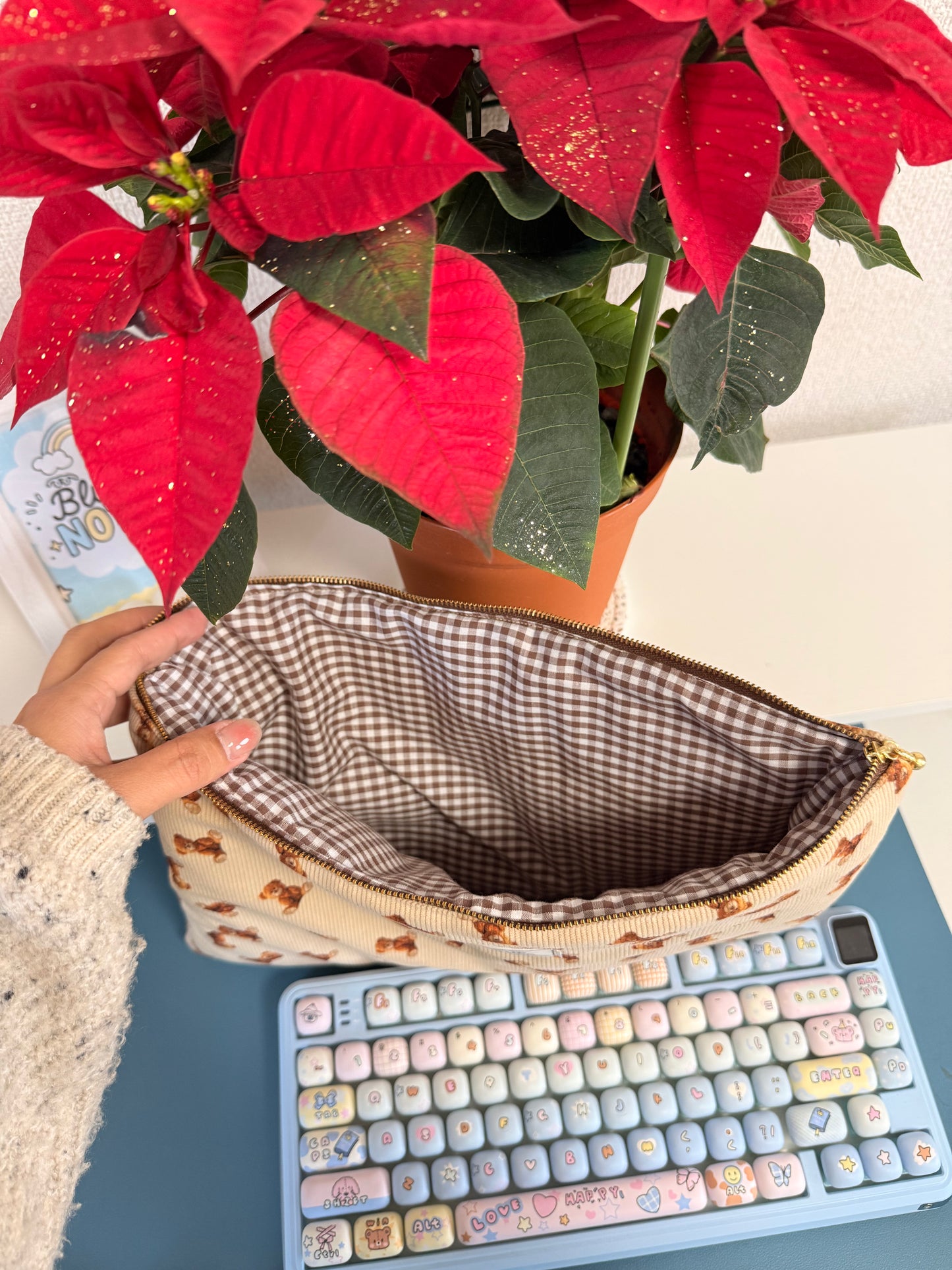 Cute bear laptop sleeve