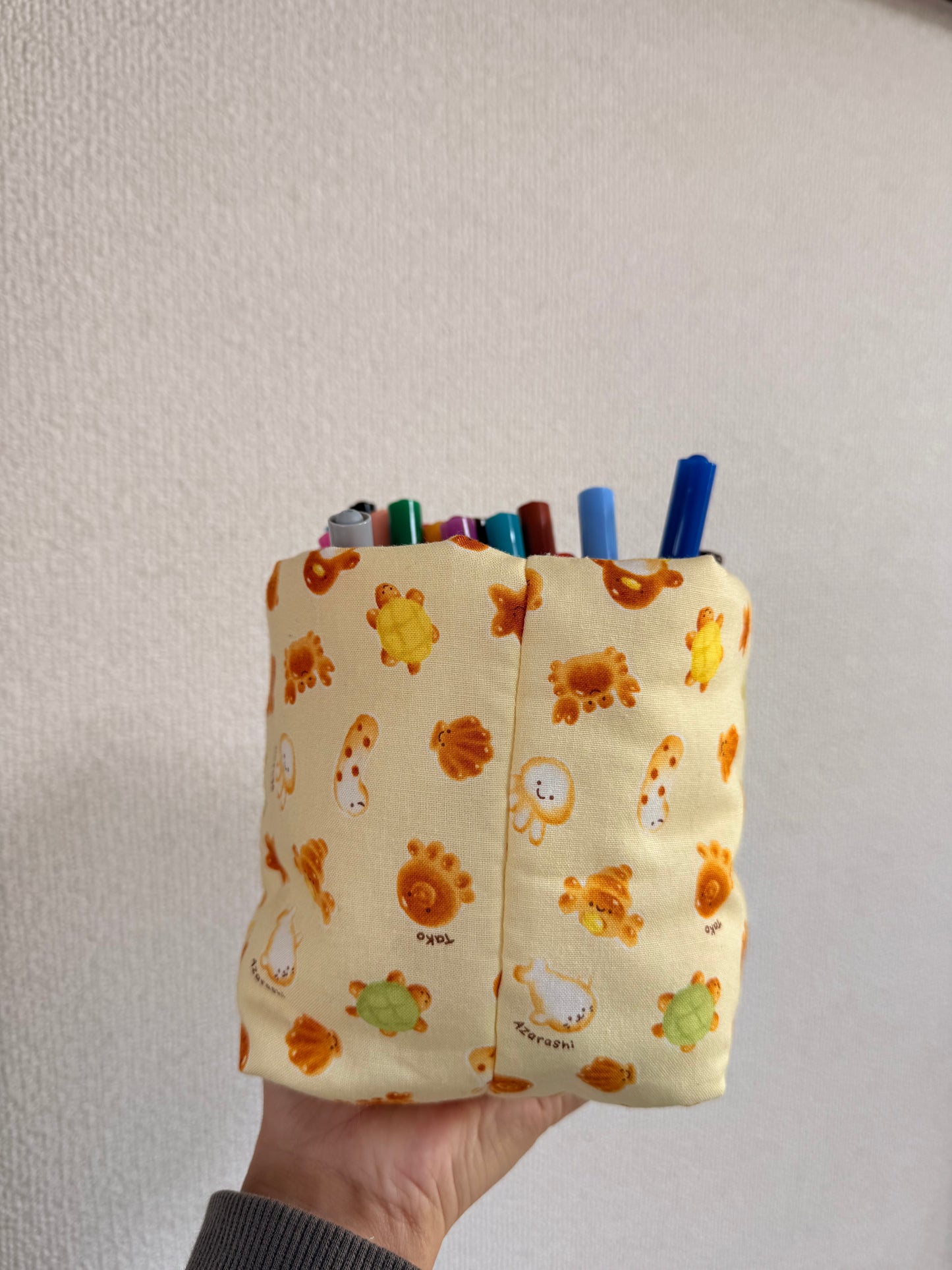 Sea animals yellow Vanity Bucket